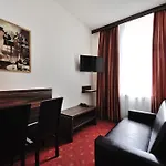 Centrum 3*