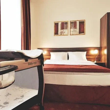 Hotell Centrum 3*