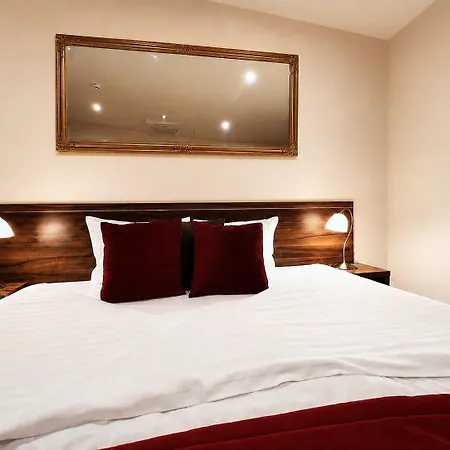Centrum 3*